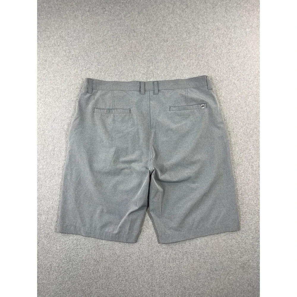 Travis Matthew Performance Golf Shorts Mens 38 Gray Relaxed Fit Stretch